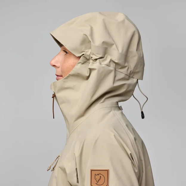 Fjällräven Keb GTX Jacket W Women’s Shell jackets Model Angle H 94429