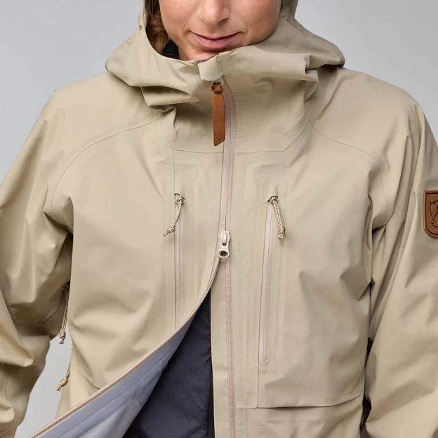 Fjällräven Keb GTX Jacket W Women’s Shell jackets Model Angle J 94502