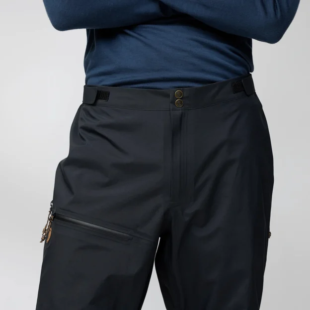 Fjällräven Keb GTX Trousers M Men’s Shell trousers Model Angle G 94574