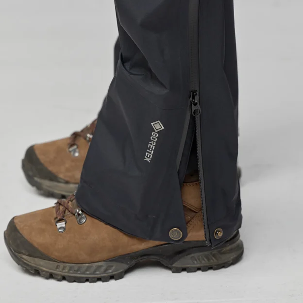 Fjällräven Keb GTX Trousers W Women’s Shell trousers Model Angle J 94537
