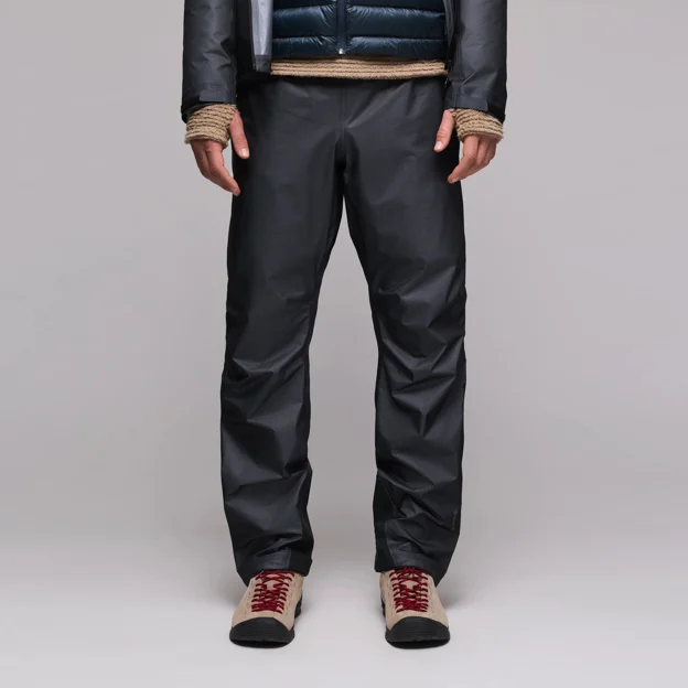 Fjällräven Keb Lätt GTX Trousers M Men’s Shell trousers Model Angle F 118390