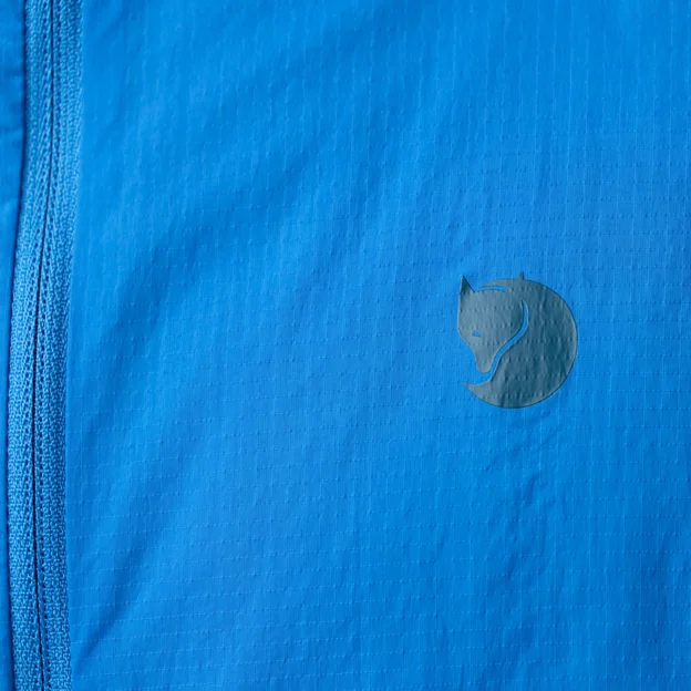 Fjällräven Keb Lätt Wind Jacket M Men’s Wind jackets Model Angle K 100541