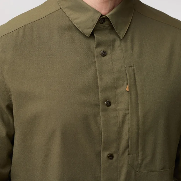 Fjällräven Keb Trekking Shirt LS M Men’s Shirts Model Angle O 85709