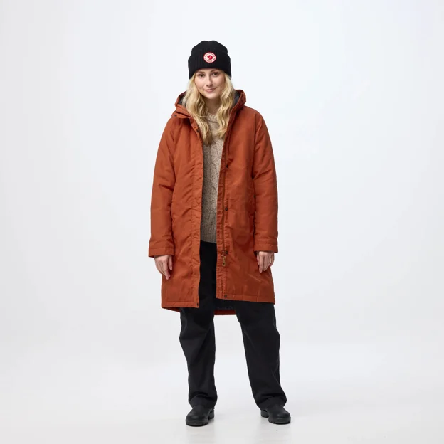 Fjällräven Kiruna Hydratic Padded Parka W Women’s Outdoor jackets Model Angle M 120241