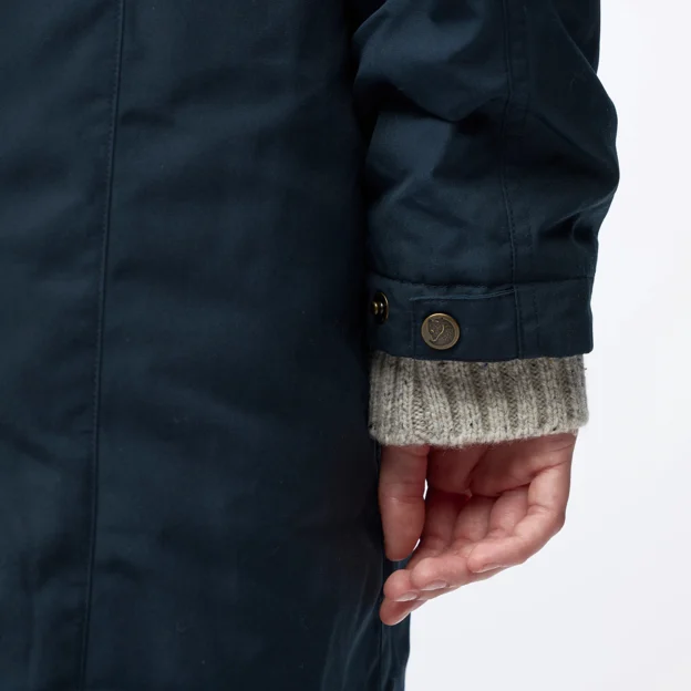 Fjällräven Kiruna Hydratic Padded Parka W Women’s Outdoor jackets Model Angle J 120260