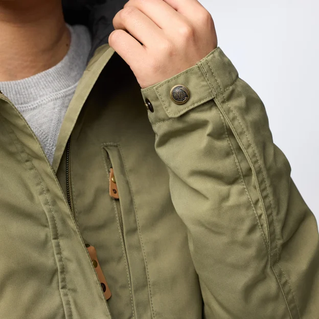Fjällräven Kiruna Padded Parka W Women’s Outdoor jackets Model Angle N 86286