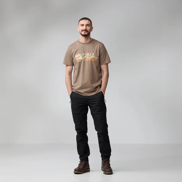 Fjällräven Multicolor Logo T-shirt M Men’s T-shirts & tank tops Model Model front 89994