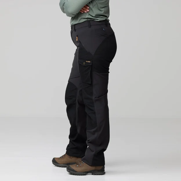 Fjällräven Nikka Trousers Curved W Women’s Trekking trousers Model Angle F 93348
