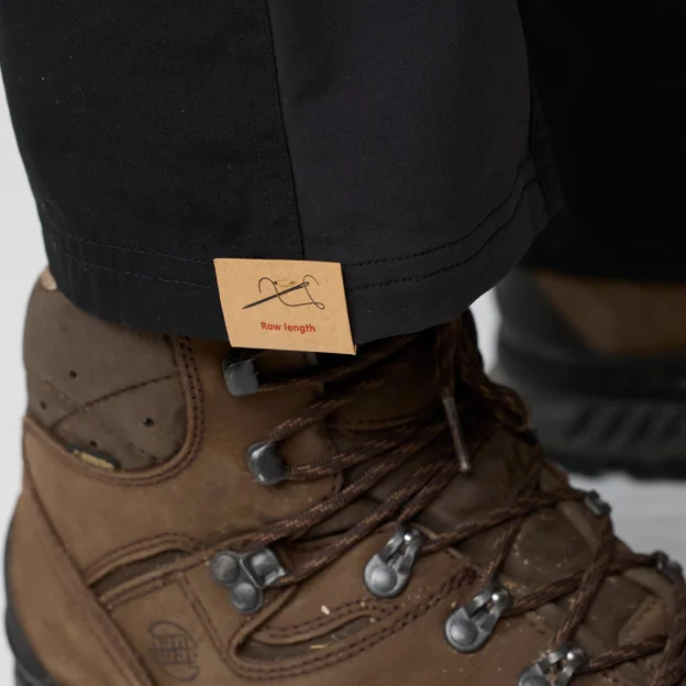 Fjällräven Nikka Trousers Curved W Women’s Trekking trousers Model Angle I 93353