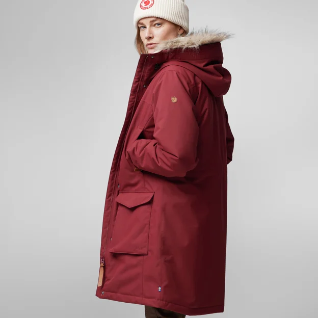 Fjällräven Nuuk Lite Parka W Women’s Parkas Model Model back 76008