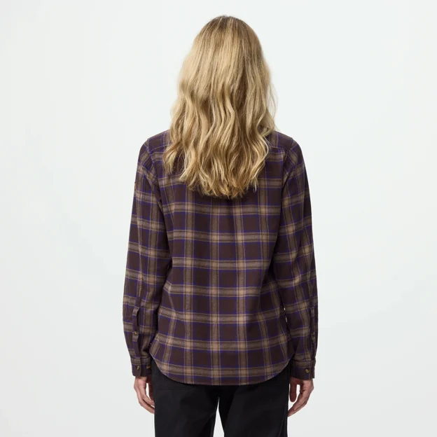 Fjällräven Övik Classic Flannel Shirt W Women’s Shirts Model Model back 120301