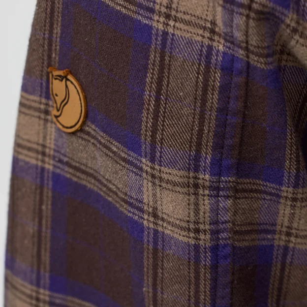 Fjällräven Övik Classic Flannel Shirt W Women’s Shirts Model Angle G 120380