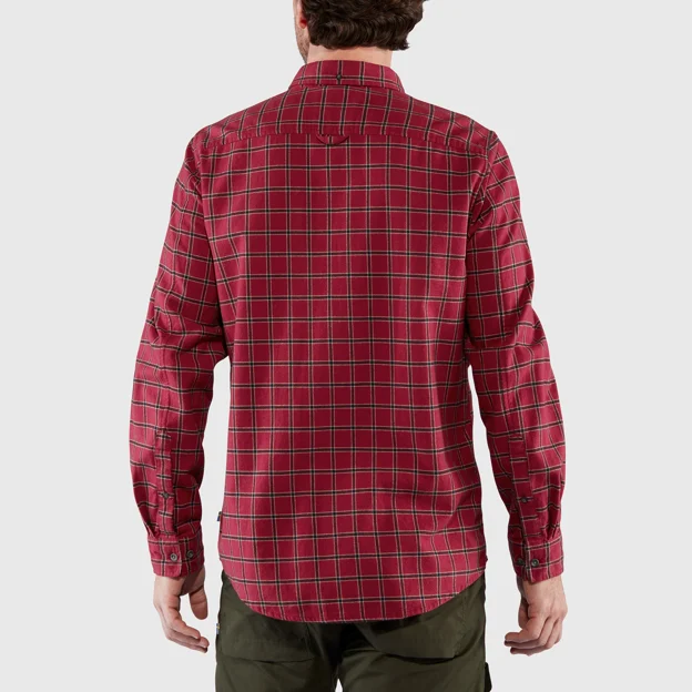Fjällräven Övik Flannel Shirt M Men’s Shirts Model Model back 24170