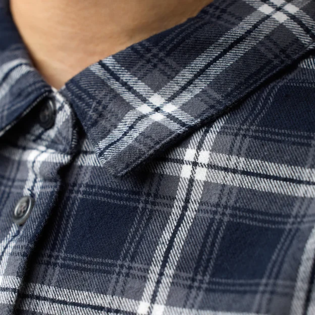 Fjällräven Övik Flannel Shirt W Women’s Shirts Model Angle I 86295