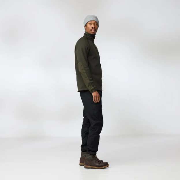 Fjällräven Övik Fleece Half Zip M Men’s Fleeces Model Model side 92919