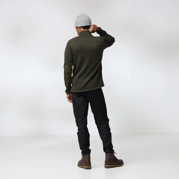 Fjällräven Övik Fleece Half Zip M Men’s Fleeces Model Angle F 92921