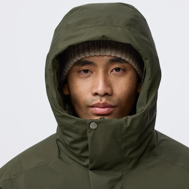 Fjällräven Övik GTX Padded Parka M Men’s Parkas Model Angle F 126240