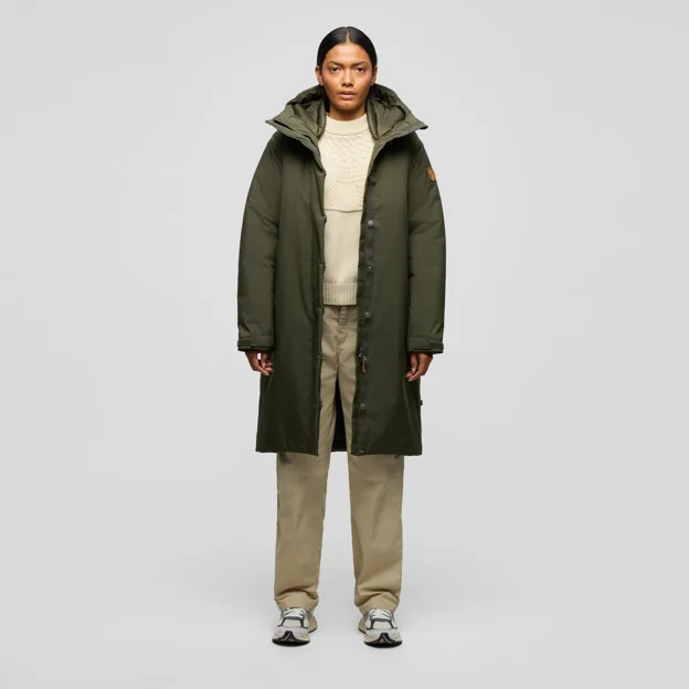Fjällräven Övik GTX Padded Parka W Women’s Outdoor jackets Model Model front 125994