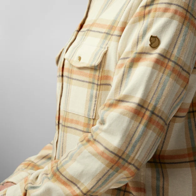 Fjällräven Övik Heavy Flannel Shirt W Women’s Shirts Detail Angle H 76029