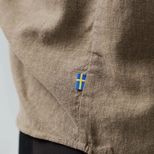 Fjällräven Övik Hemp Shirt LS W Women’s Shirts Model Angle G 82251