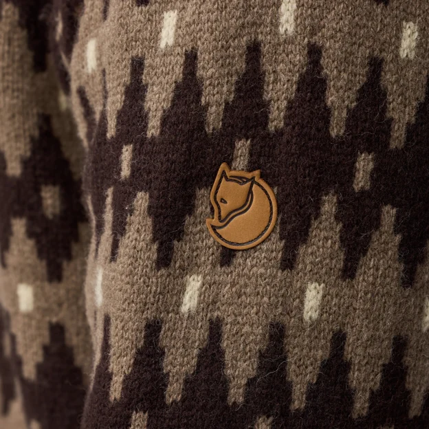 Fjällräven Övik Jacquard Knit M Men’s Sweaters & knitwear Model Angle H 120047