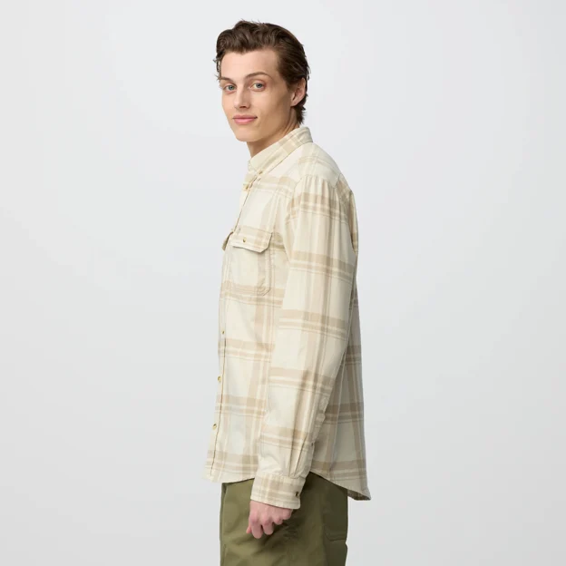 Fjällräven Övik Lite Flannel Shirt M Men’s Shirts Model Angle F 100406