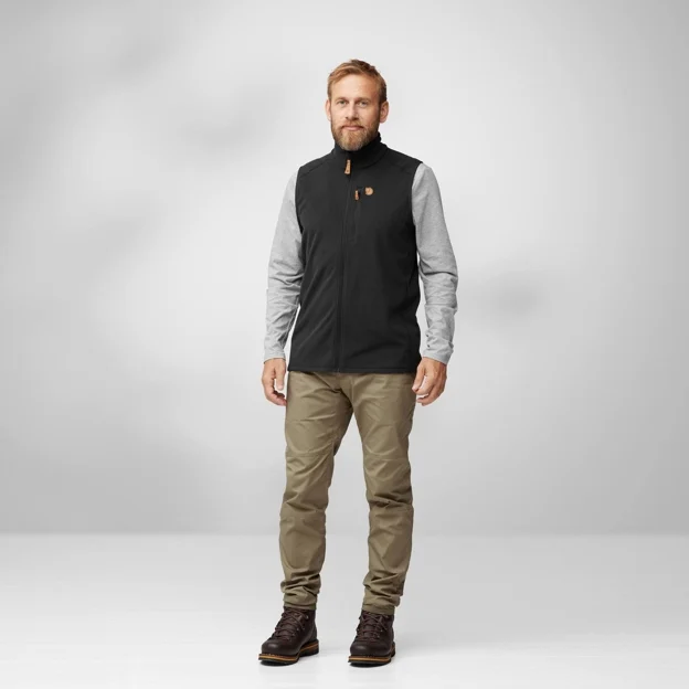 Fjällräven Övik Lite Fleece Vest M Men’s Vests Model Model front 85550