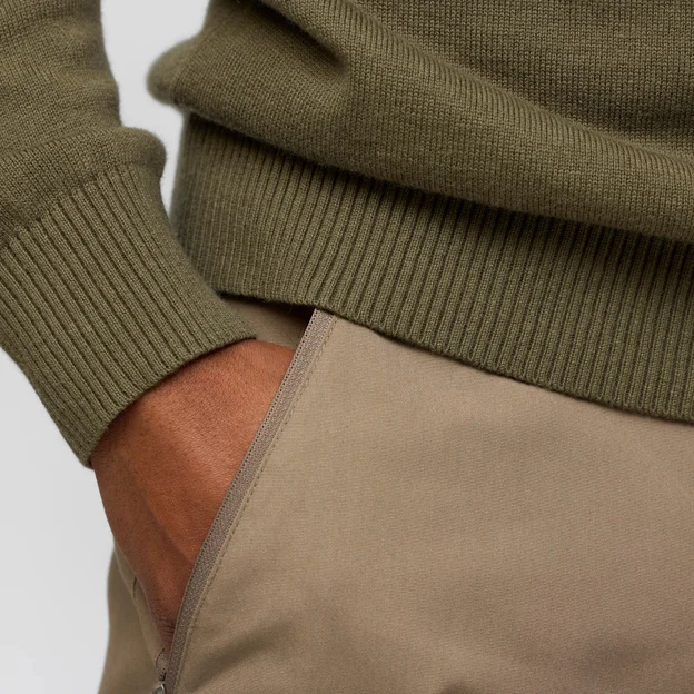 Fjällräven Övik Lite Half Zip M Men’s Sweaters & knitwear Model Angle G 94803