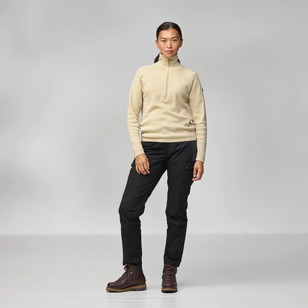 Fjällräven Övik Lite Half Zip W Women’s Sweaters & knitwear Model Model front 94450
