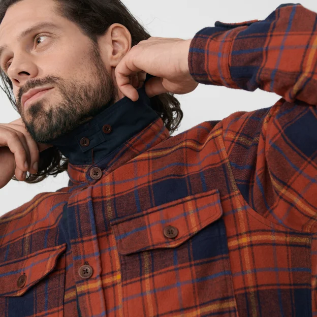 Fjällräven Övik Lite Padded Shirt M Men’s Shirts Detail Angle H 60230