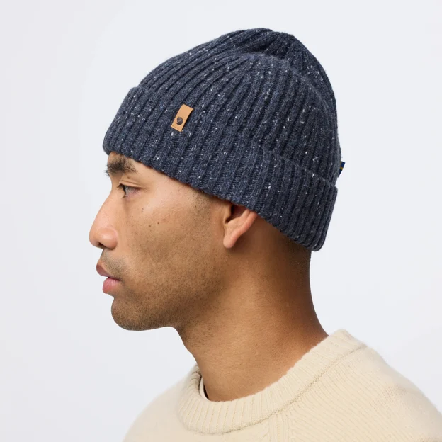 Fjällräven Övik Neps Beanie Unisex Caps, hats & beanies Model Model side 120154
