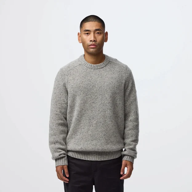 Fjällräven Övik Neps Knit Sweater M Men’s Sweaters & knitwear Model Angle F 120040