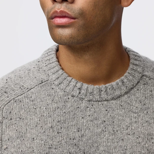 Fjällräven Övik Neps Knit Sweater M Men’s Sweaters & knitwear Model Angle G 120109