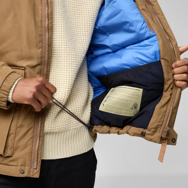 Fjällräven Övik Padded Jacket M Men’s Outdoor jackets Model Angle M 94829