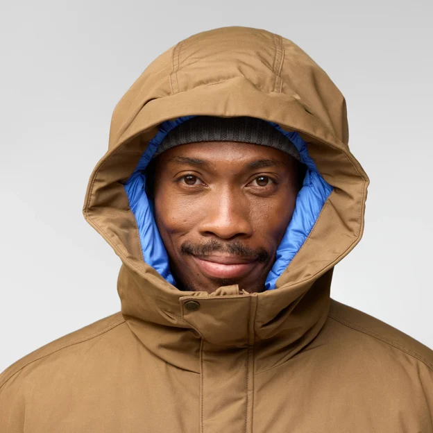 Fjällräven Övik Padded Jacket M Men’s Outdoor jackets Model Angle I 94817