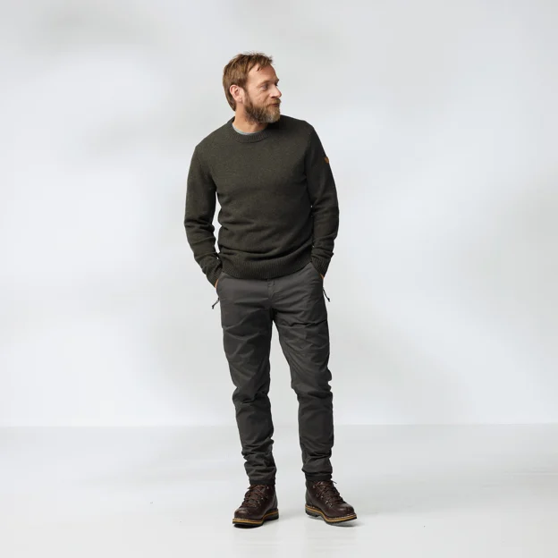 Fjällräven Övik Round-neck Sweater M Men’s Sweaters & knitwear Model Angle F 86335