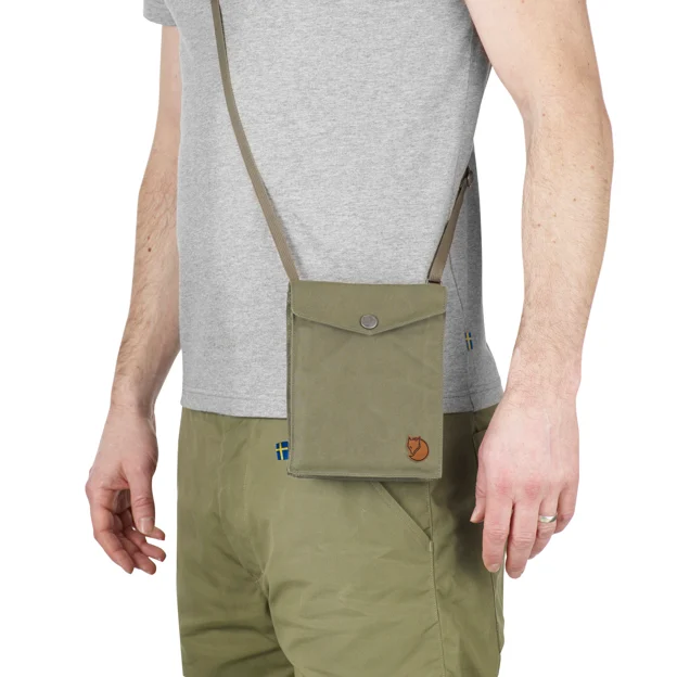 Fjällräven Pocket Unisex Travel accessories Green Main Front 17783
