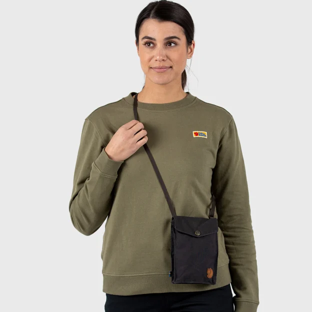 Fjällräven Pocket Unisex Travel accessories Model Model front 44620