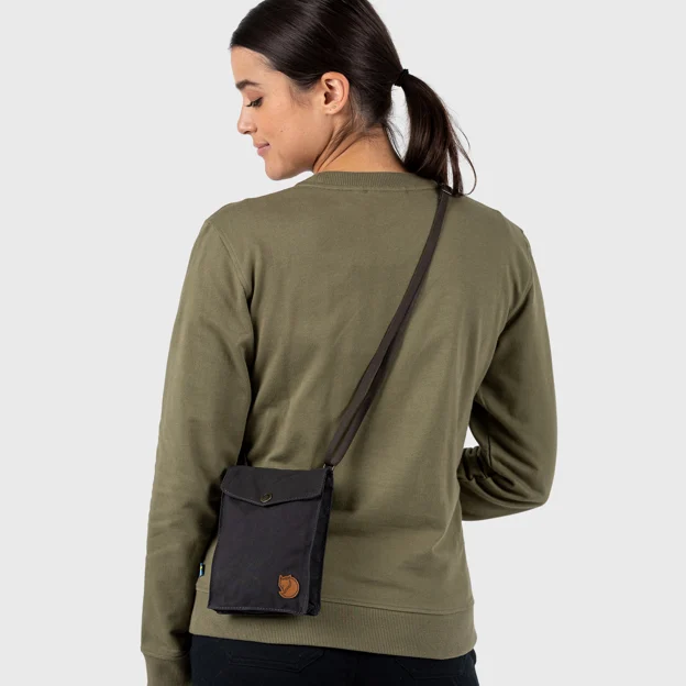 Fjällräven Pocket Unisex Travel accessories Model Model side 44622