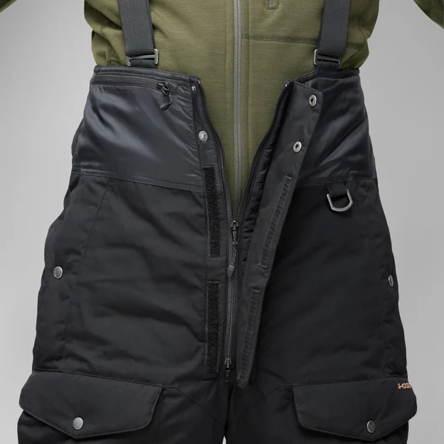 Fjällräven Polar Bib Trousers M Men’s Insulated trousers Detail Angle G 76065