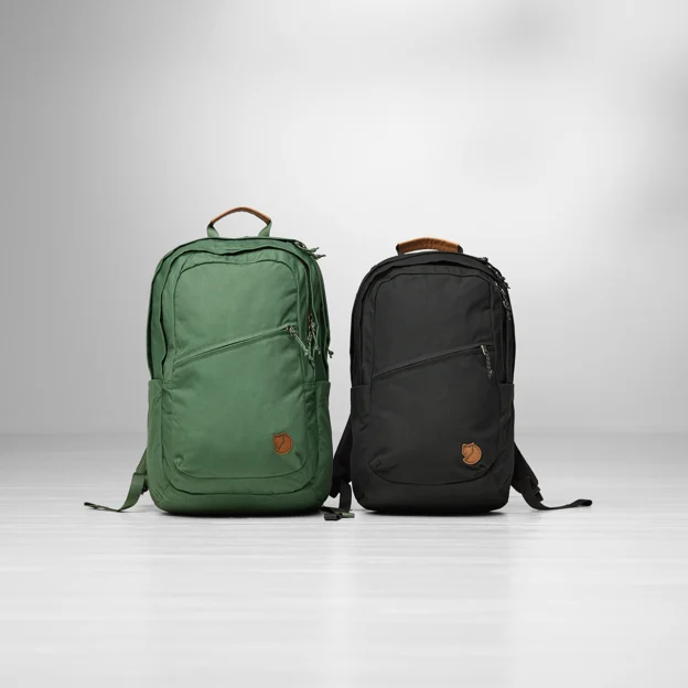 Fjällräven Räven 20 Unisex Daypacks Model Angle F 82376