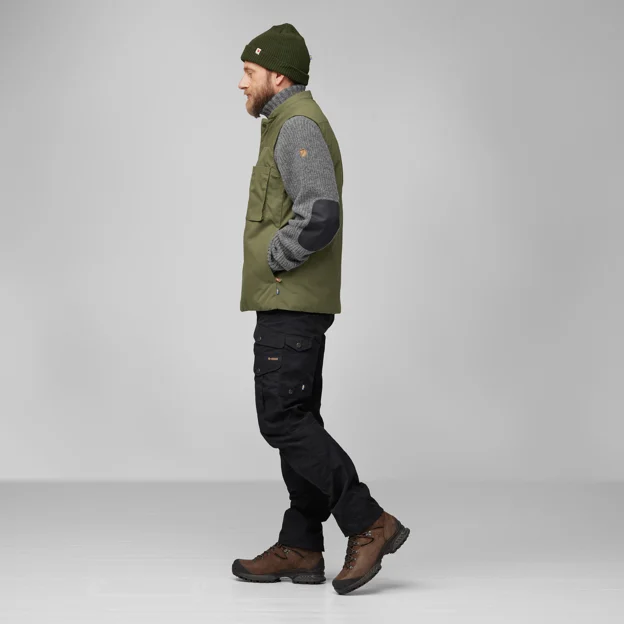 Fjällräven Singi Padded Vest M Men’s Outlet Model Model side 76114