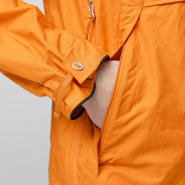 Fjällräven Singi X-Anorak W Women’s Anoraks Detail Angle G 76134