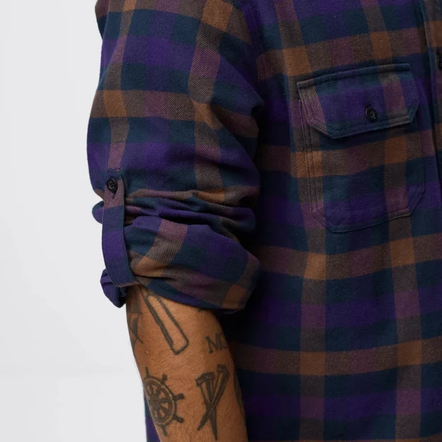Fjällräven Skog Relaxed Shirt M Men’s Shirts Model Angle J 120024