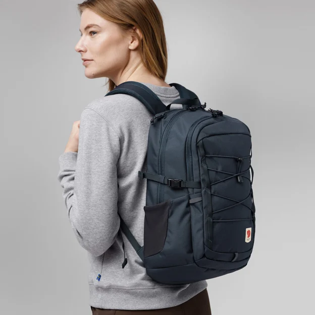 Fjällräven Skule 20 Unisex Daypacks Model Model front 76157