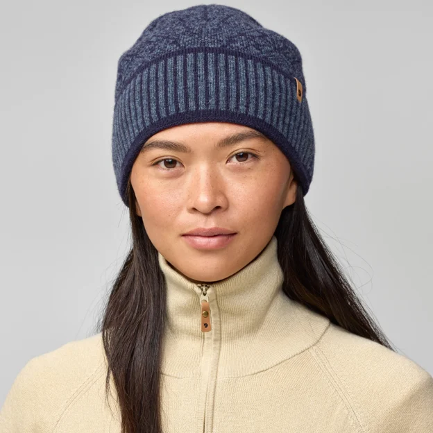 Fjällräven Snow Beanie Unisex Caps, hats & beanies Model Model front 94838