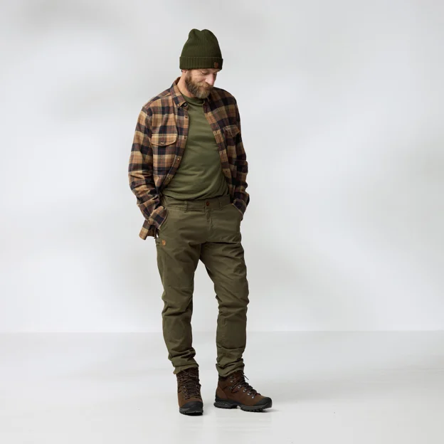 Fjällräven Sörmland Tapered Trousers M Men’s Hunting trousers Model Model side 86365