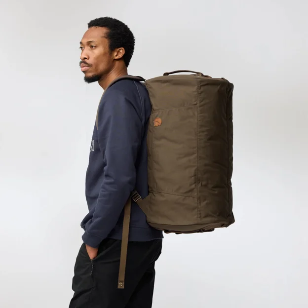 Fjällräven Splitpack Large Unisex Travel bags Model Model side 92983
