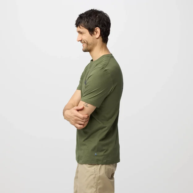 Fjällräven Swedish Forest T-Shirt M Men’s T-shirts & tank tops Model Model side 100400