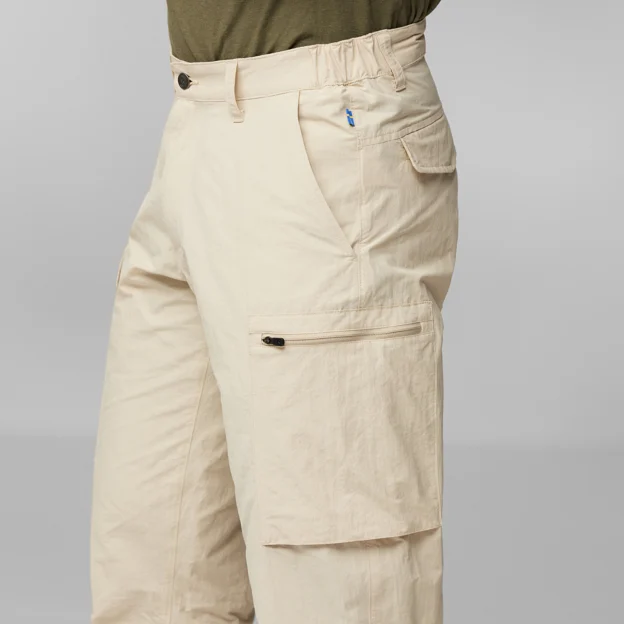Fjällräven Travellers MT Trousers M Men’s Outdoor trousers Model Angle F 82754